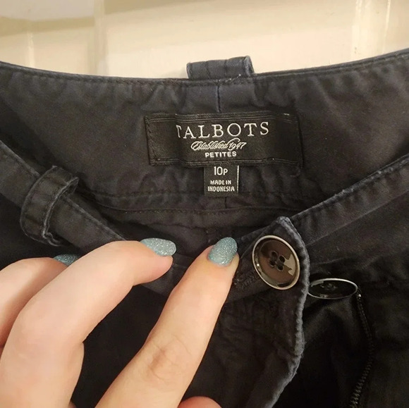 Talbots Black Classic Cargo Pocket. Size 10 - Picture 3 of 5